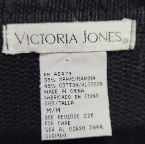 Victoria Jones Beautifully Beaded Christmas Cardigan Size Medium‎ - Picture 3 of 5